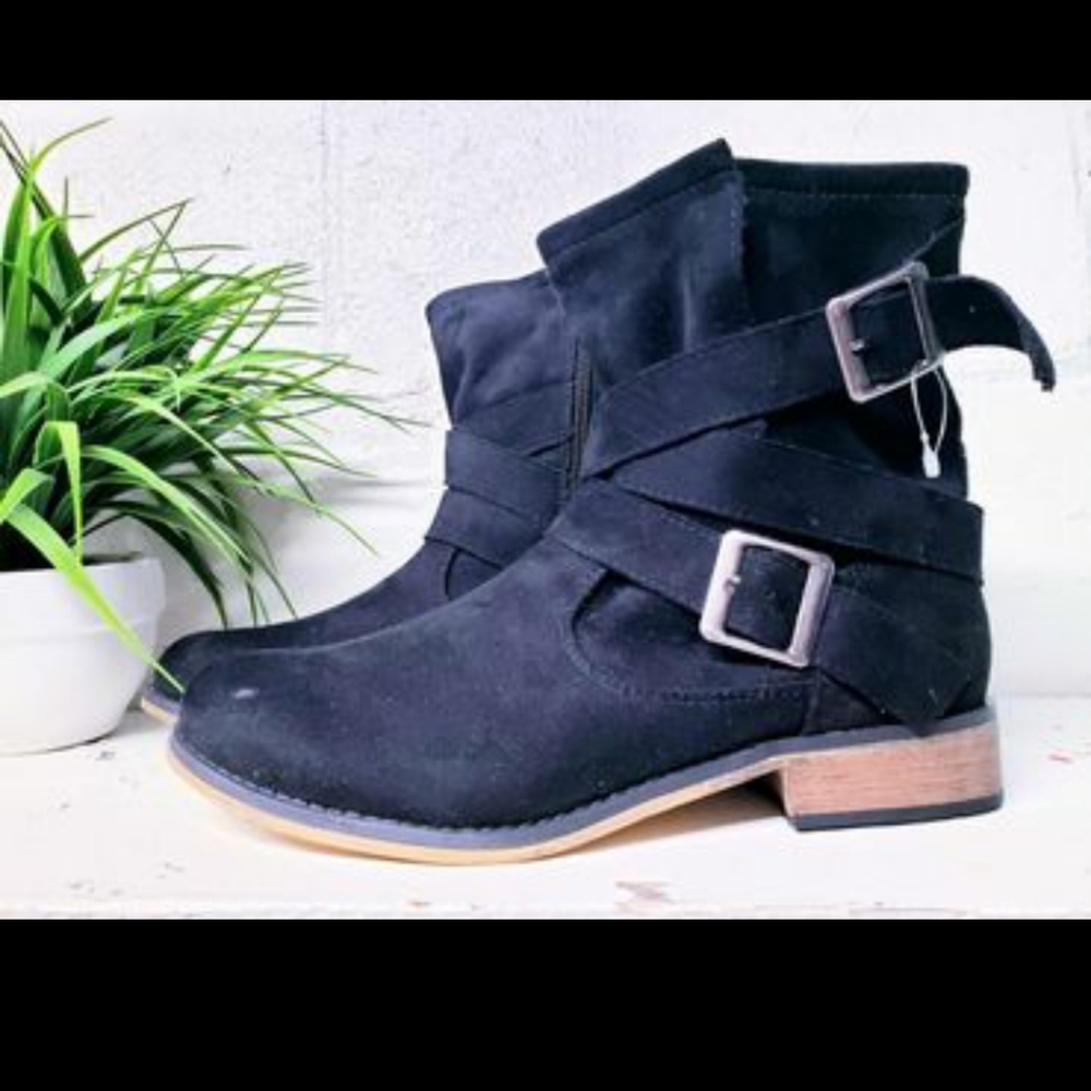2/$45 FJORD NWOT Ankle Booties - sz 38